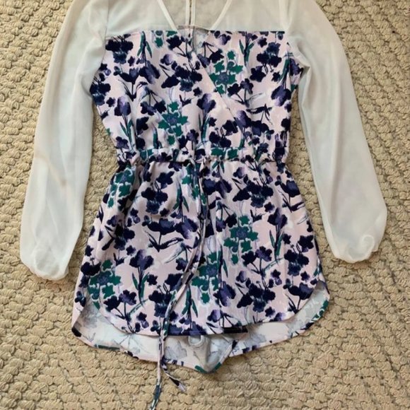 Kenneth Cole Romper *Excellent Condition* - Picture 2 of 3